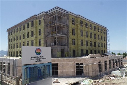 Şırnak İli Merkez Öğretmen Evi Yapım İşi Çalışmaları Aralıksız Devam Ediyor